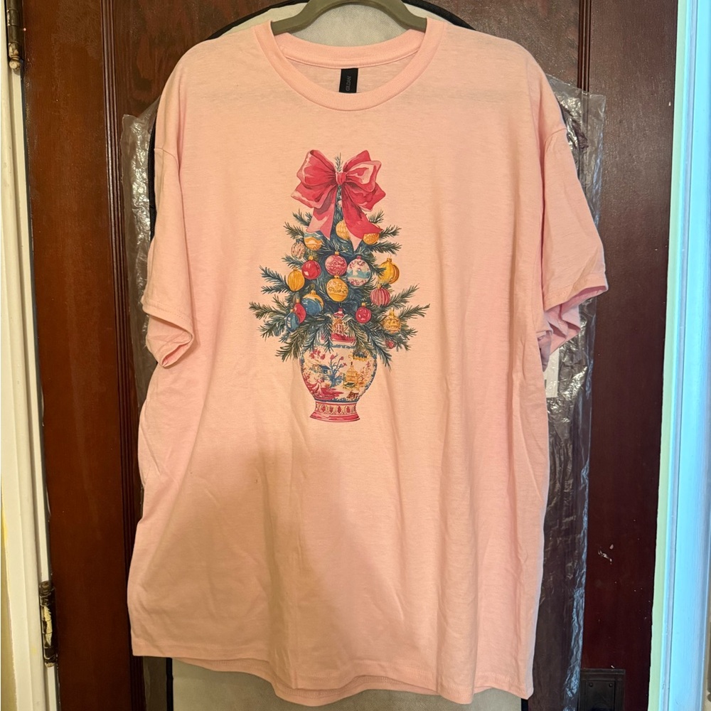 Gildan Pink Short Sleeve Tee with Festive Tree Design
